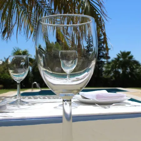 Solar Del Rei Restaurante E Bed and breakfast Setúbal